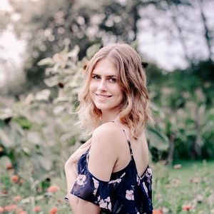 Meet your Posher, Alexis